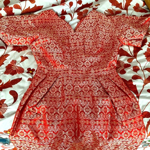 Gorgeous Vintage Dress - Picture 2 of 9